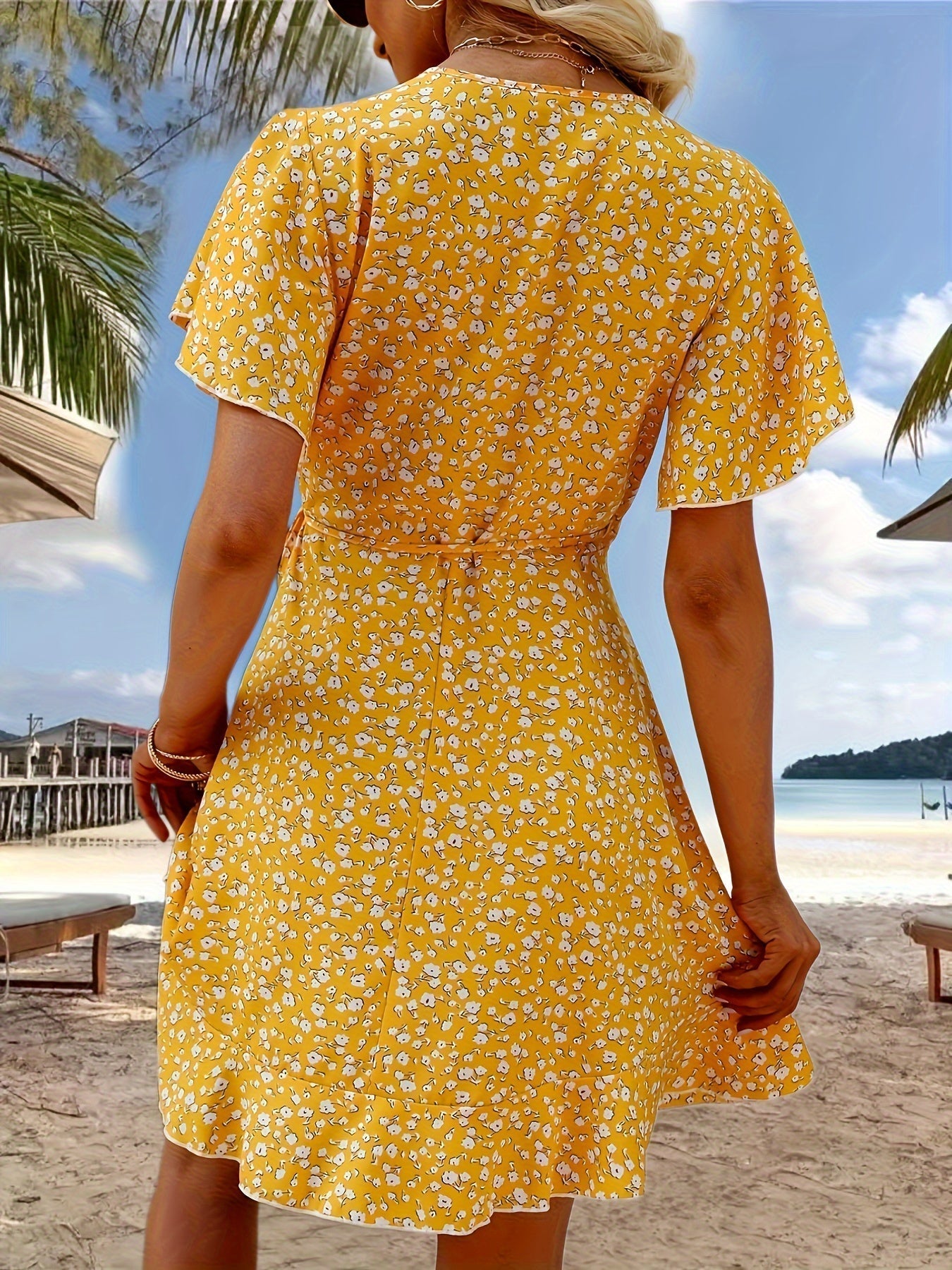 Modern™ Amy Floral Print V-neck Dress